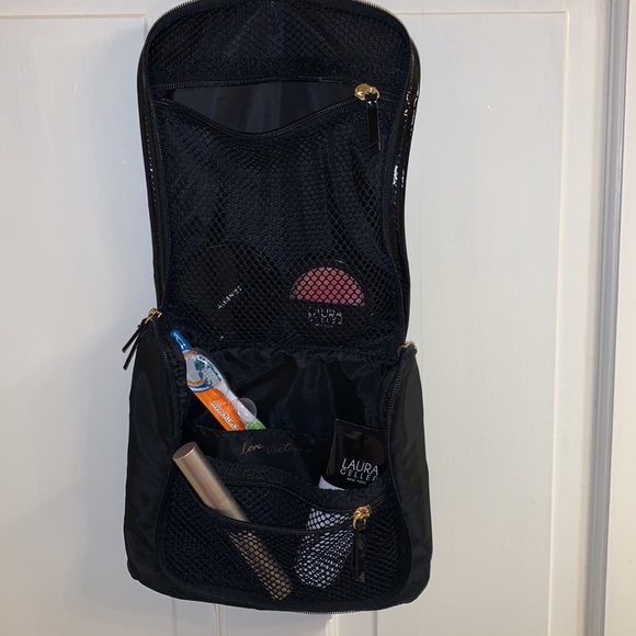 Victoria's Secret Hanging Toiletry Bag NWT - Picture 5 of 5